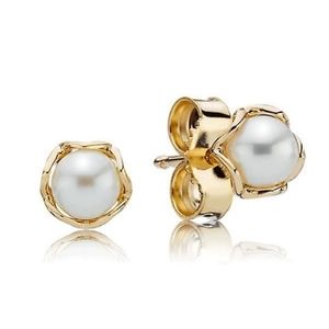 Pandora 14K Gold Cultured Elegance pearl earrings